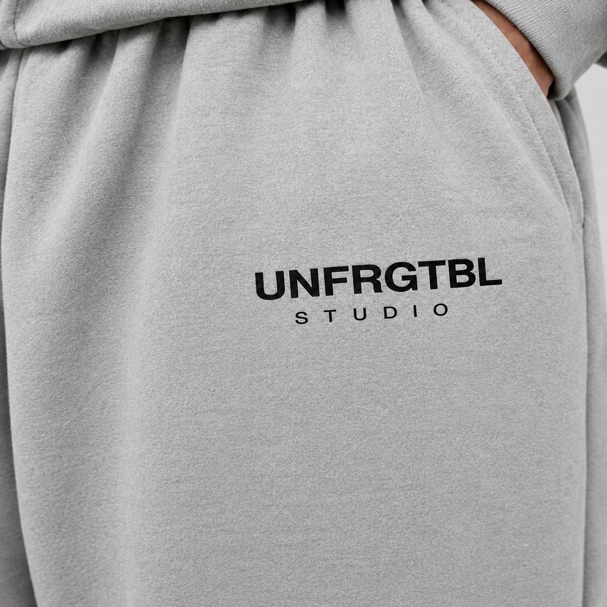 UNFRGTBL sweatpants